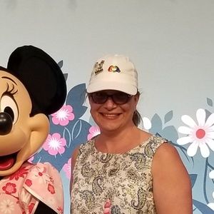 Meet your Posher, Renee